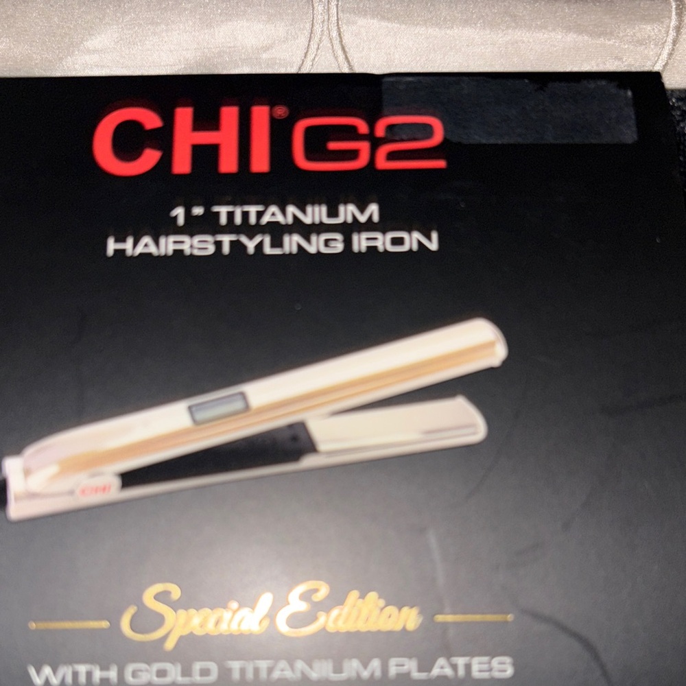 CHI G2 Hair Styling Iron with Gold 1”Titanium Plates Special Edition New in Case - Picture 3 of 5